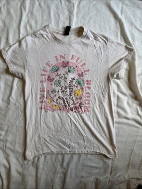 Floral 'Live Life in Full Bloom' Graphic Tee